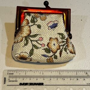 Vintage Floral Patterned Women's Change purse NWOT